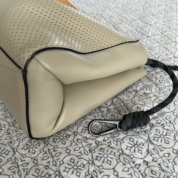 Rag & Bone crossbody barely used - Picture 2 of 7